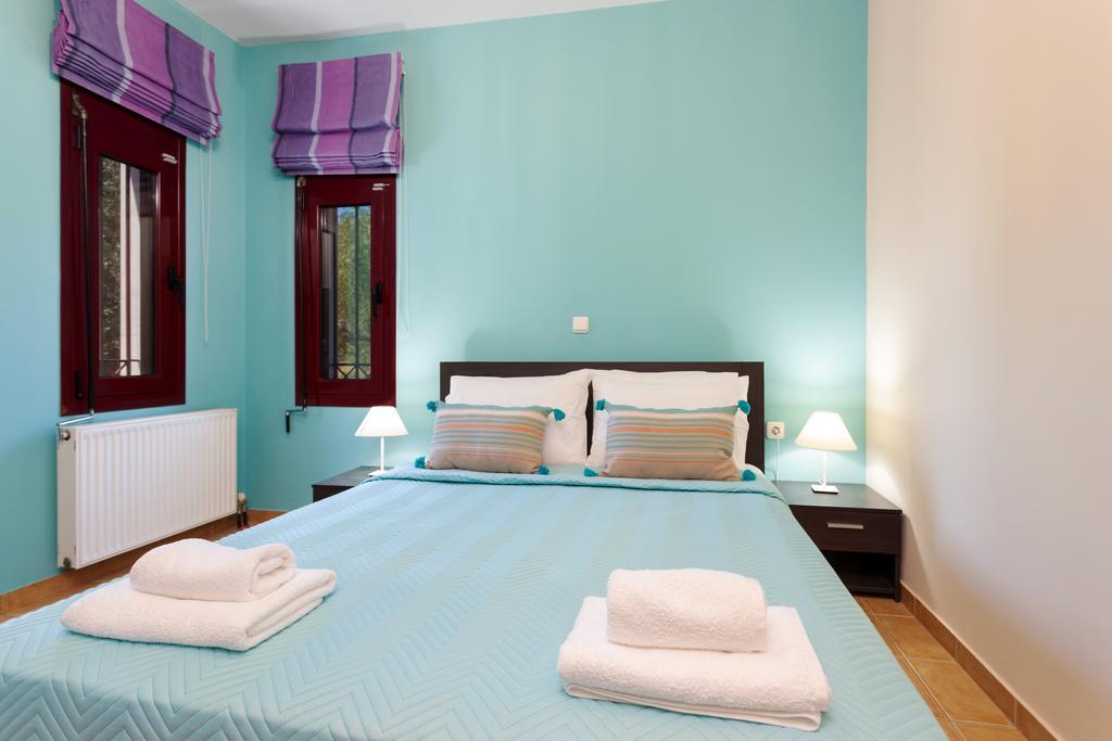 Evalexia Villa - Luxury Villa With Private Pool Near Laganas Perfect For Groups By Villa Mana Gers Kalamaki  Ngoại thất bức ảnh