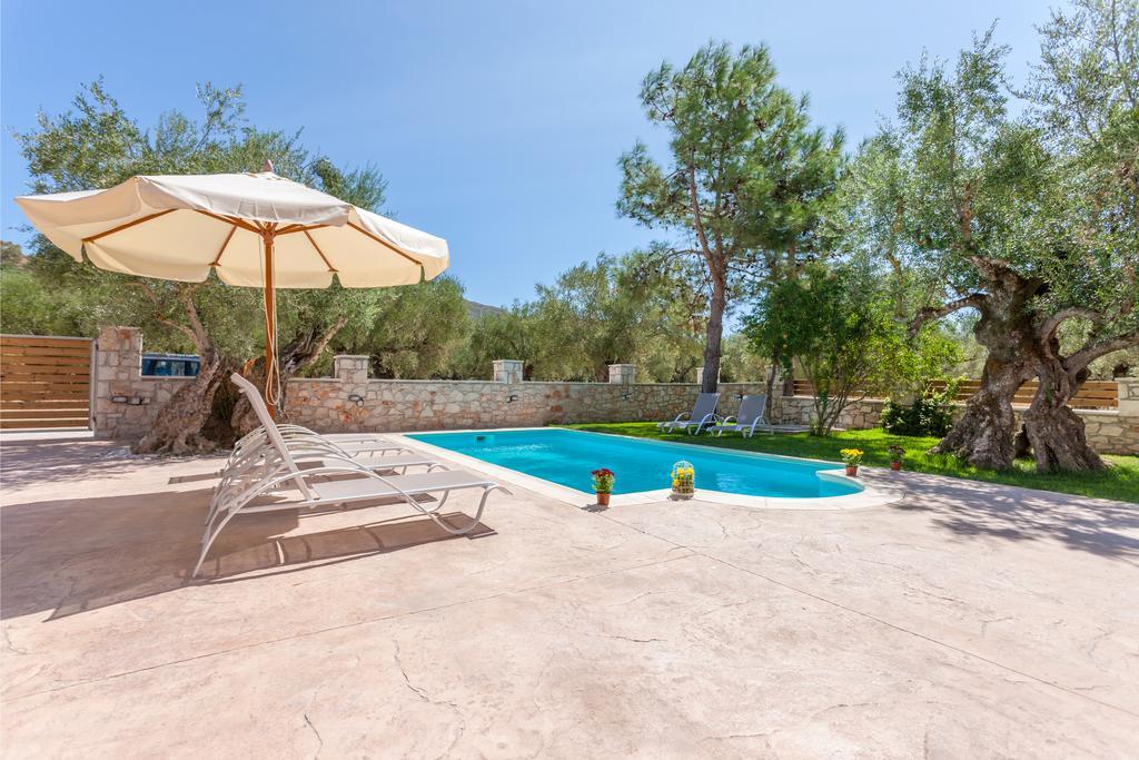 Evalexia Villa - Luxury Villa With Private Pool Near Laganas Perfect For Groups By Villa Mana Gers Kalamaki  Ngoại thất bức ảnh